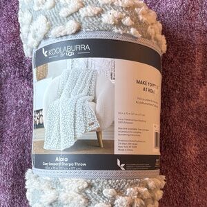 Koolaburra Alaia Leopard Sherpa Throw - Cream and Gray